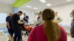 Во Львов продолжают привозить раненых детей с востока Украины Во Львов продолжают привозить раненых детей с востока Украины