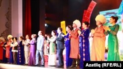 Артистам с избыточным весом грозят запретить выход на сцену