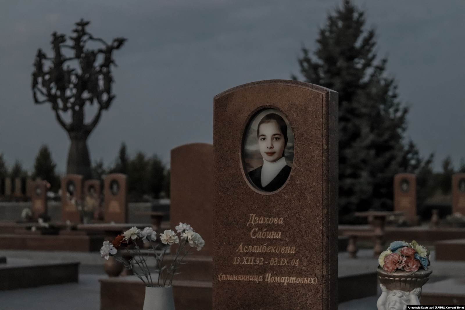 Могила Сабины, дочери Анжелы Цомартовой