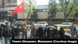 Акция НОД у здания у Центрального дома кино (ЦДК), фото – Семен Шешенин