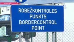 Тайные тропы латвийской контрабанды: таможенники - о том, как "ловят" нелегальные сигареты, алкоголь и бензин Тайные тропы латвийской контрабанды: таможенники - о том, как "ловят" нелегальные сигареты, алкоголь и бензин