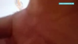 В Кыргызстане сотрудница детсада сняла на видео, как преподаватель бьет ребенка В Кыргызстане сотрудница детсада сняла на видео, как преподаватель бьет ребенка