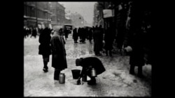 Блокада: хроники блокады Ленинграда, собранные мэтром Сергеем Лозницей Блокада: хроники блокады Ленинграда, собранные мэтром Сергеем Лозницей