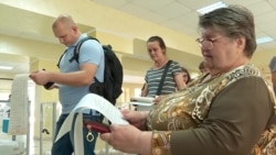 Один из сорока двух: как выбирали депутата в одном из самых популярных у кандидатов округов Один из сорока двух: как выбирали депутата в одном из самых популярных у кандидатов округов
