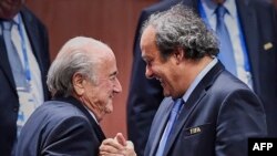 Президент FIFA Йозеф (Зепп) Блаттер и президент UEFA Мишель Платини