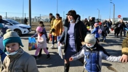 "Мама сказала собирать вещи". О чем рассказывают эвакуированные в Ростовской области "Мама сказала собирать вещи". О чем рассказывают эвакуированные в Ростовской области