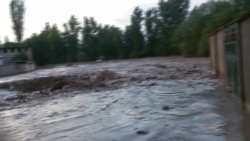 В Таджикистане эвакуировали село – на него второй раз сошел сель В Таджикистане эвакуировали село – на него второй раз сошел сель