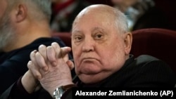 Михаил Горбачев